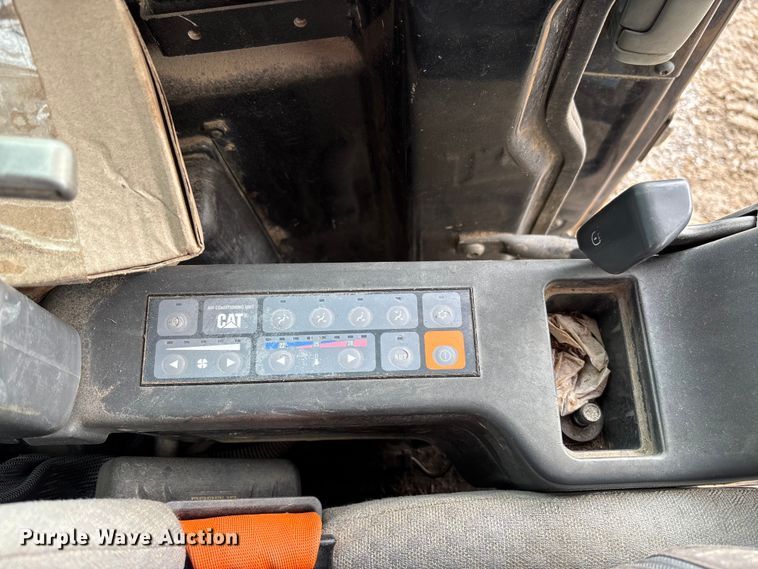 image for item FH7055 2010 Caterpillar 321D LCR excavator