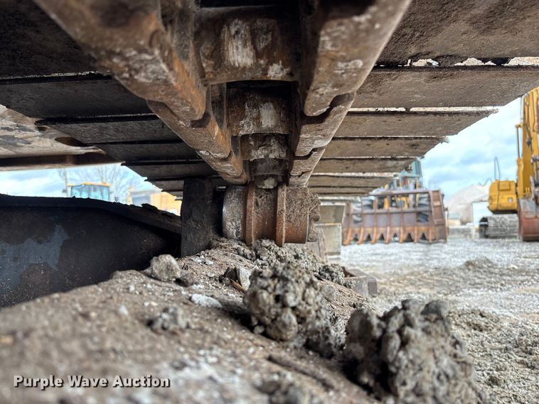 image for item FH7055 2010 Caterpillar 321D LCR excavator