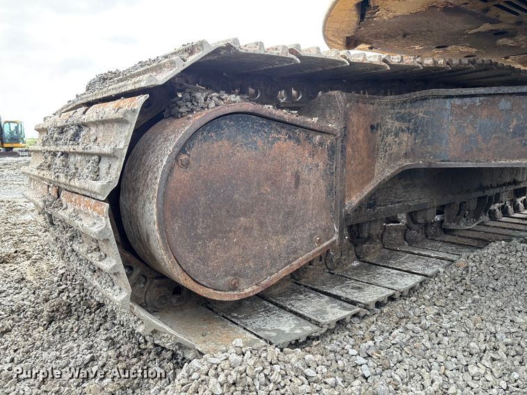 image for item FH7055 2010 Caterpillar 321D LCR excavator