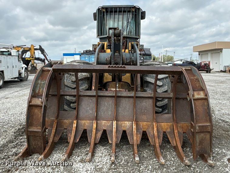 image for item FH7056 2006 John Deere 644J wheel loader