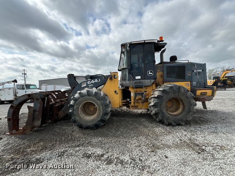 image for item FH7056 2006 John Deere 644J wheel loader