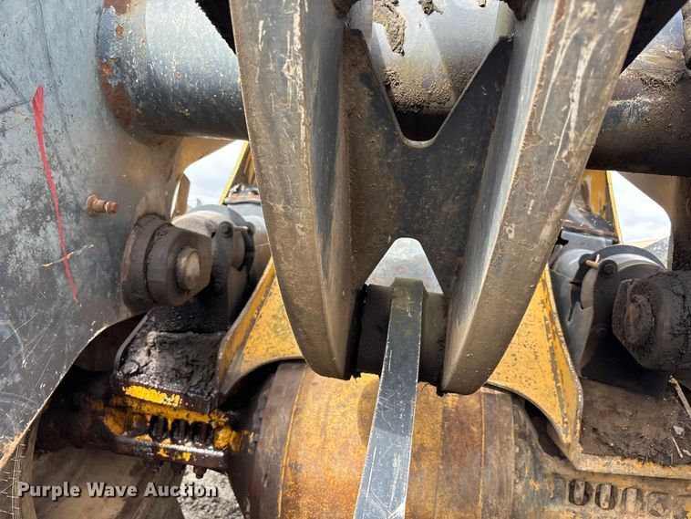 image for item FH7056 2006 John Deere 644J wheel loader