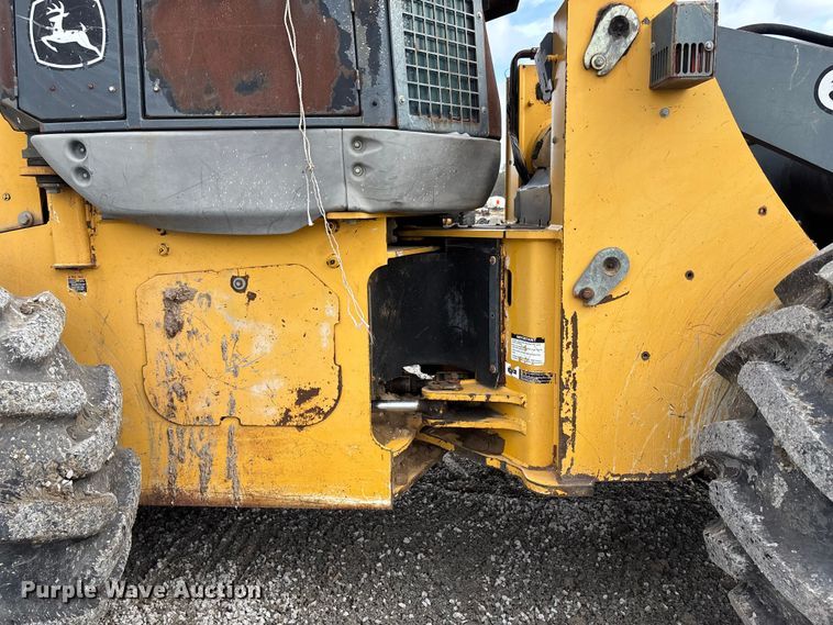 image for item FH7056 2006 John Deere 644J wheel loader