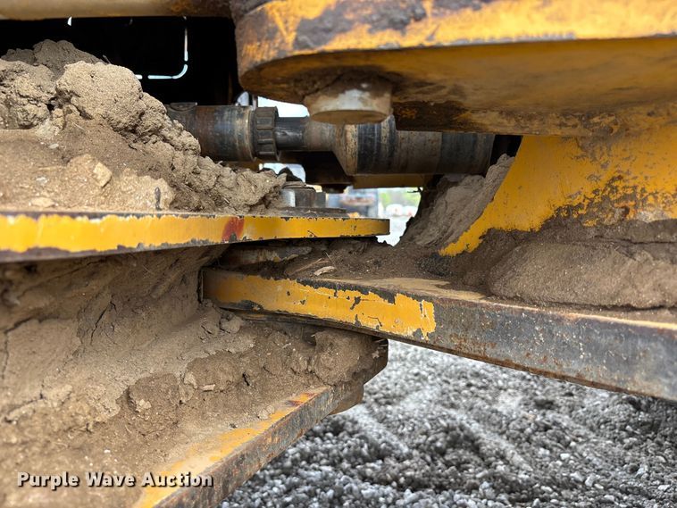 image for item FH7056 2006 John Deere 644J wheel loader