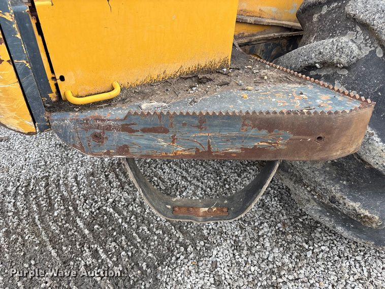 image for item FH7056 2006 John Deere 644J wheel loader