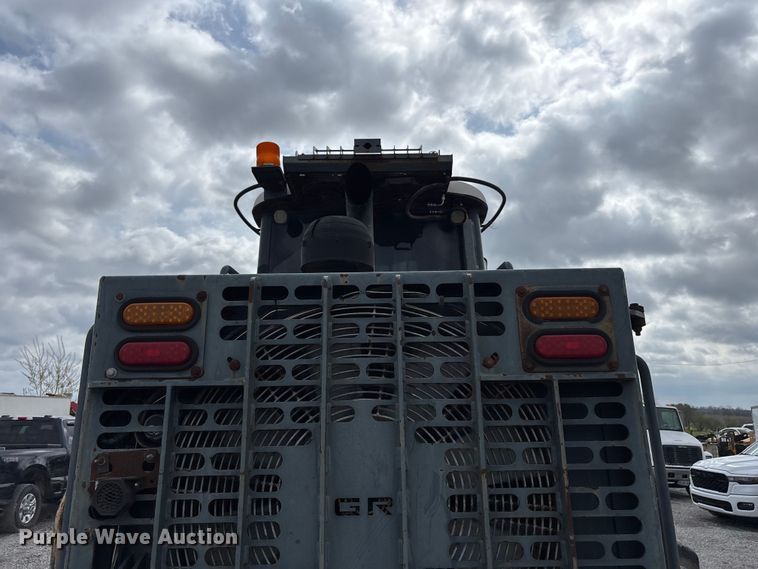 image for item FH7056 2006 John Deere 644J wheel loader