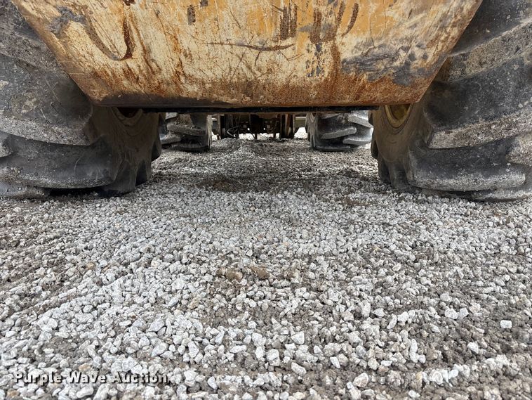 image for item FH7056 2006 John Deere 644J wheel loader