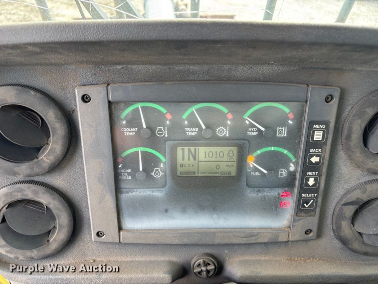 image for item FH7056 2006 John Deere 644J wheel loader