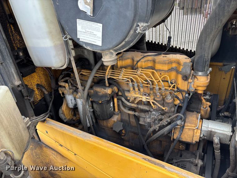 image for item FH7056 2006 John Deere 644J wheel loader