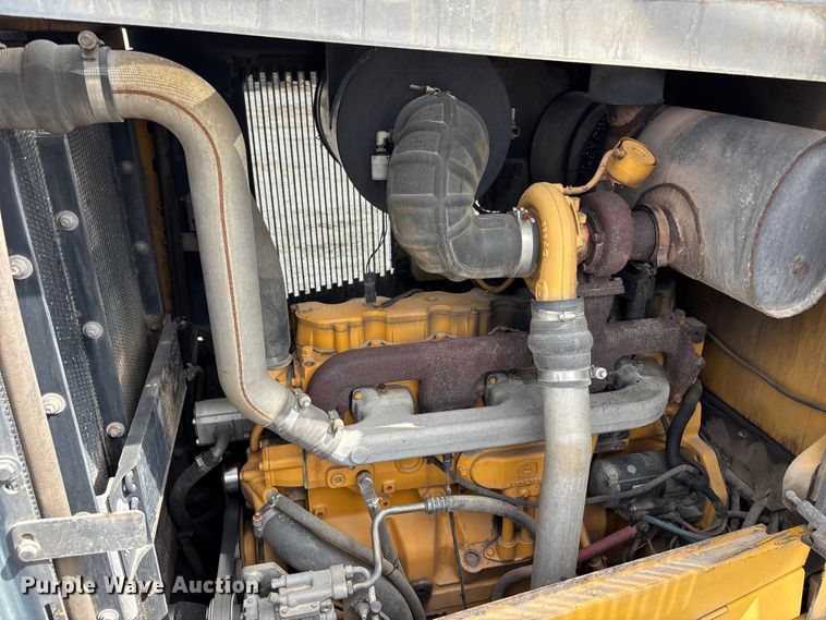 image for item FH7056 2006 John Deere 644J wheel loader