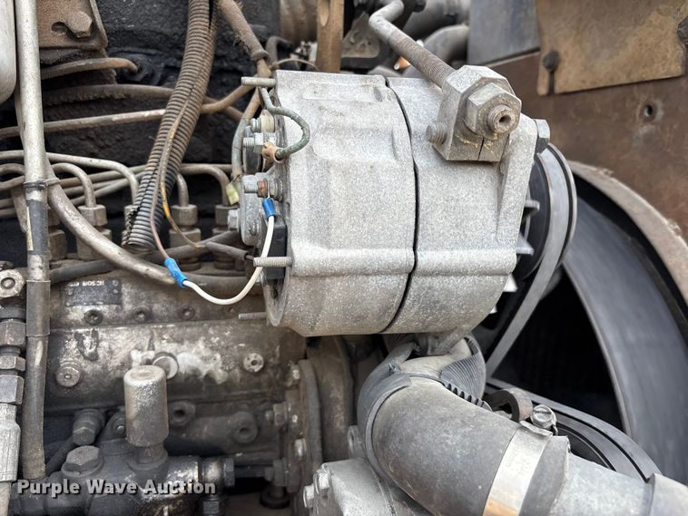 image for item FH7057 2000 John Deere 250C articulated haul truck