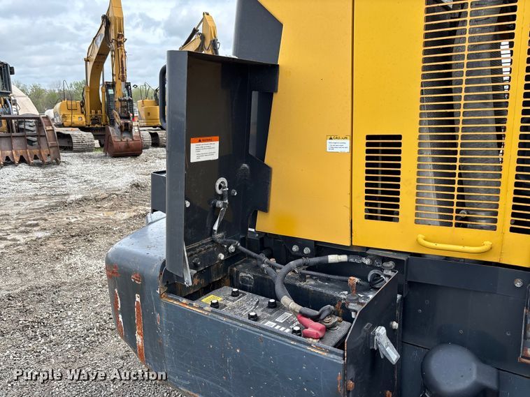 image for item FH7058 2012 Komatsu WA480-6 wheel loader