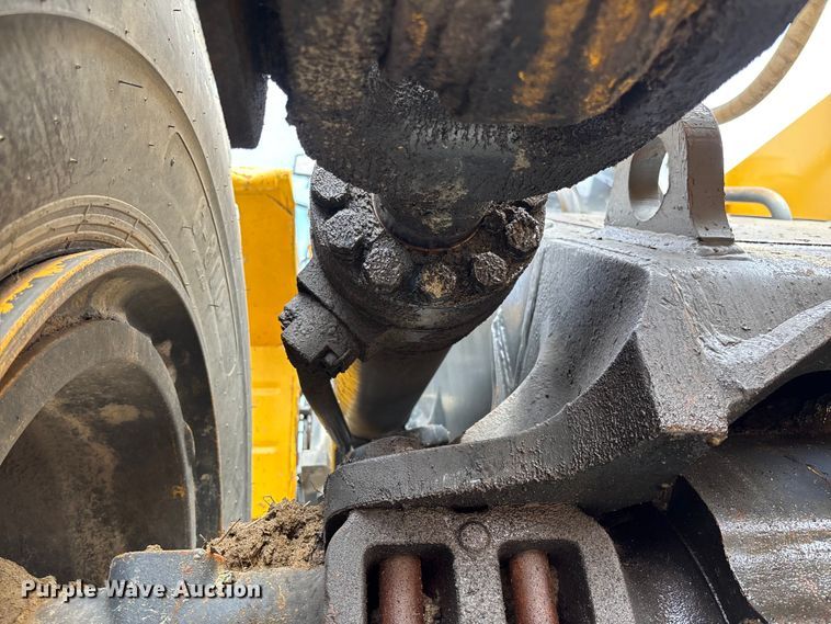 image for item FH7058 2012 Komatsu WA480-6 wheel loader