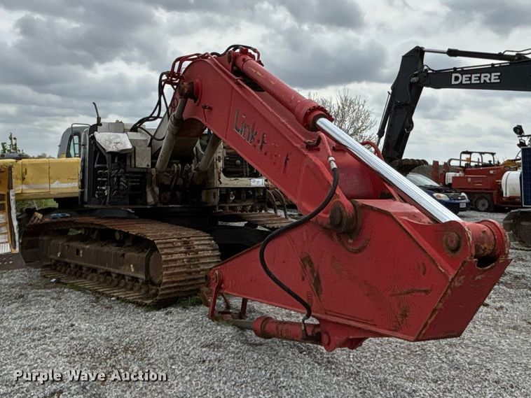 image for item FH7059 Linkbelt 225 excavator