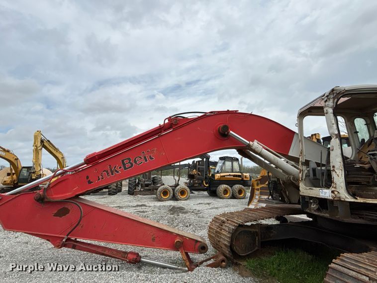 image for item FH7059 Linkbelt 225 excavator