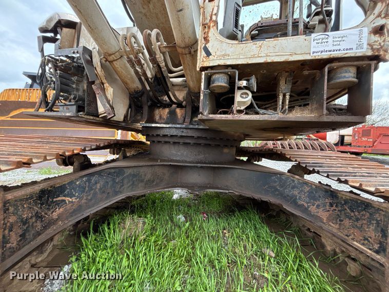 image for item FH7059 Linkbelt 225 excavator