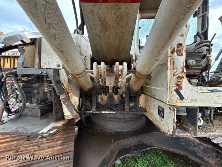 image for item FH7059 Linkbelt 225 excavator