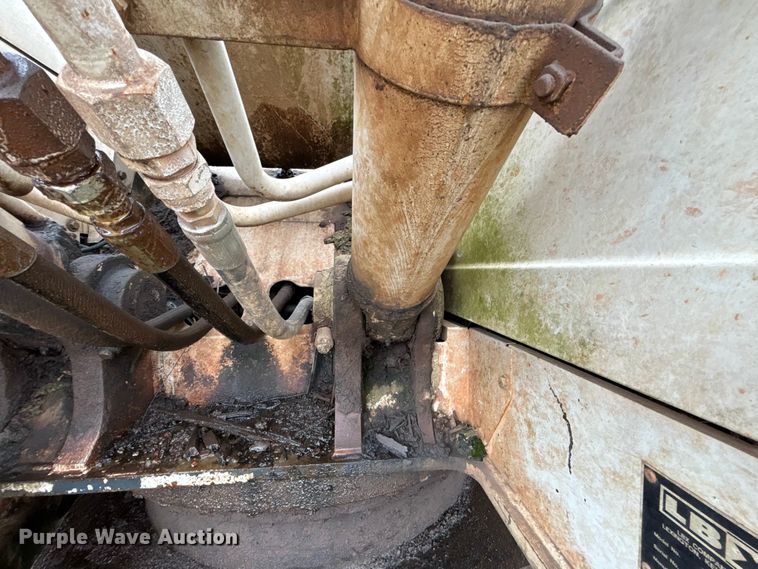 image for item FH7059 Linkbelt 225 excavator