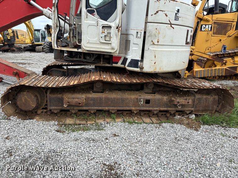 image for item FH7059 Linkbelt 225 excavator