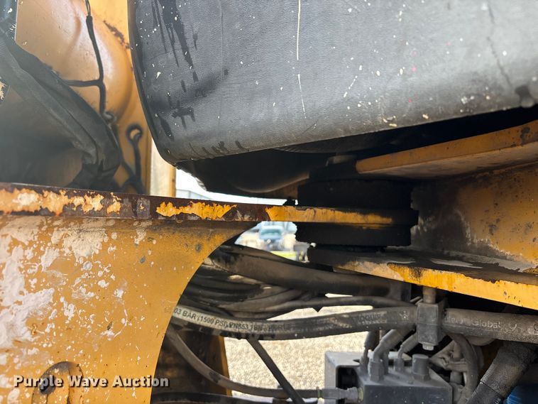 image for item FH7060 2010 John Deere 544k high lift wheel loader