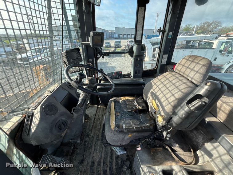 image for item FH7060 2010 John Deere 544k high lift wheel loader