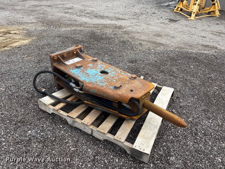 image for item FI0164 Excavator breaker