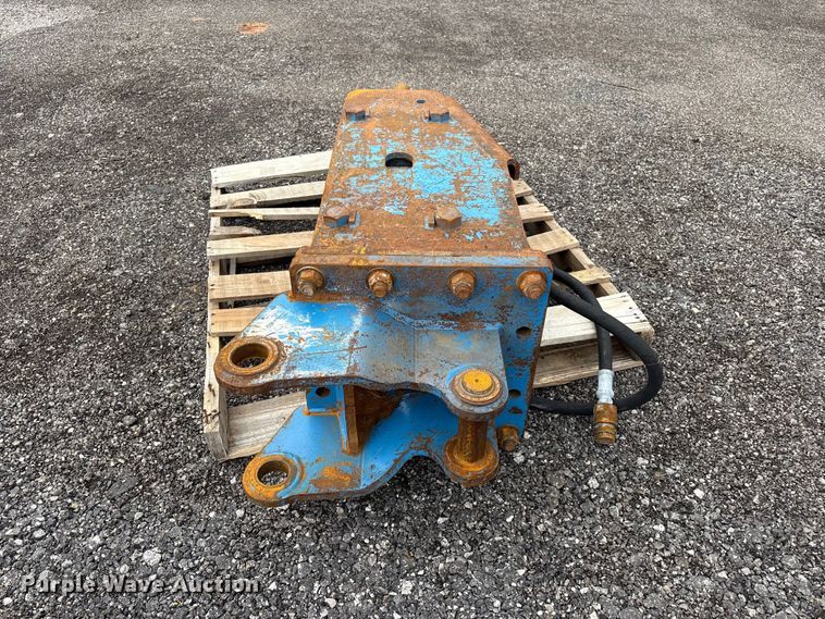 image for item FI0164 Excavator breaker
