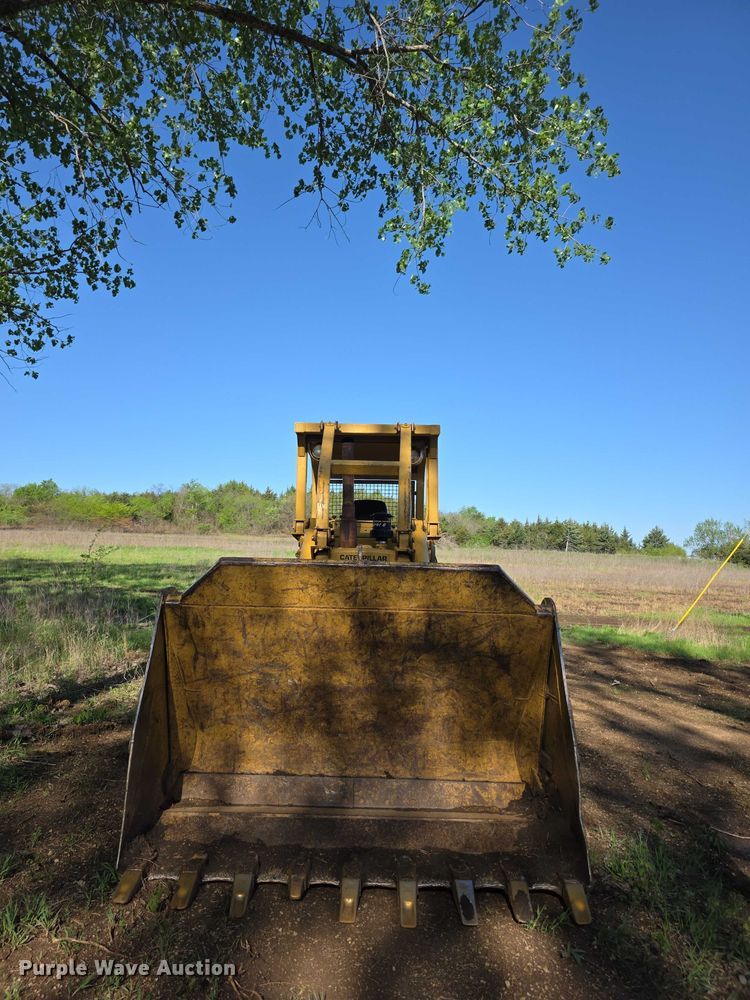 image for item FI0946 1972 Caterpillar 955L track loader
