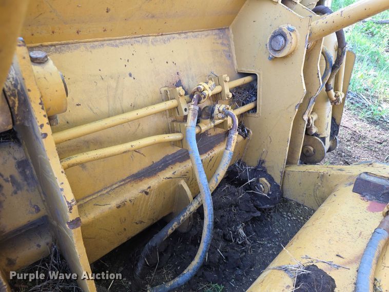 image for item FI0946 1972 Caterpillar 955L track loader