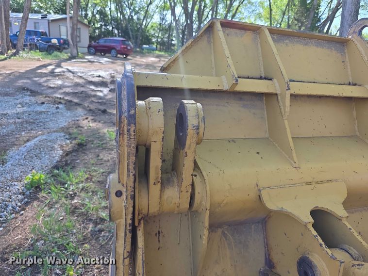 image for item FI0946 1972 Caterpillar 955L track loader