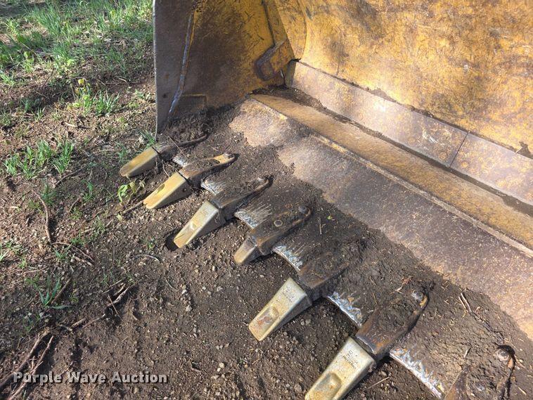 image for item FI0946 1972 Caterpillar 955L track loader