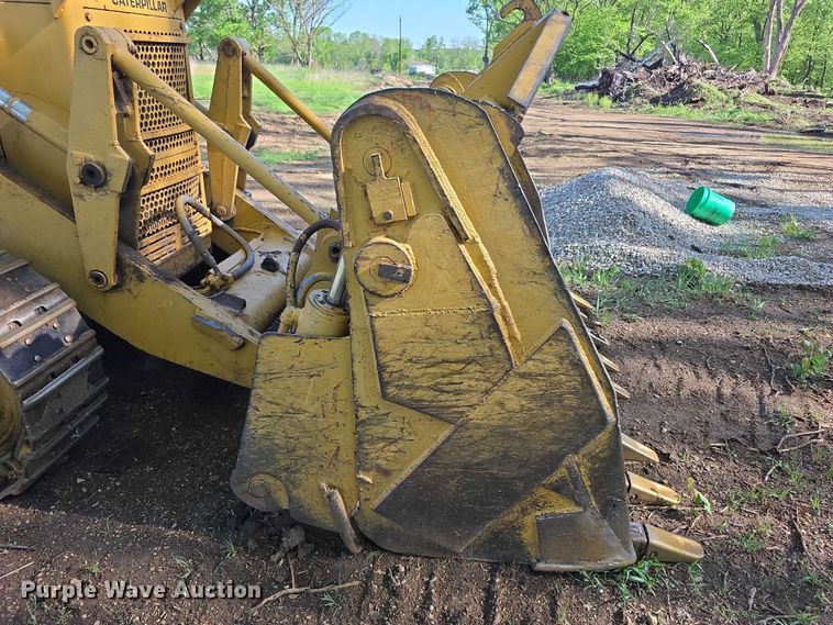 image for item FI0946 1972 Caterpillar 955L track loader