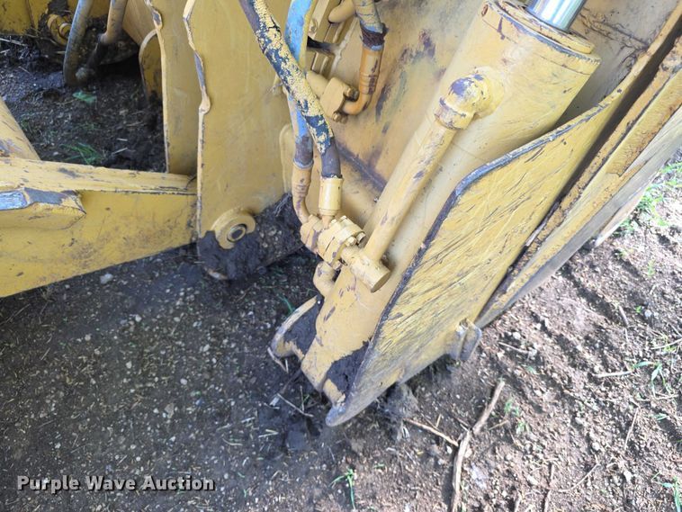 image for item FI0946 1972 Caterpillar 955L track loader