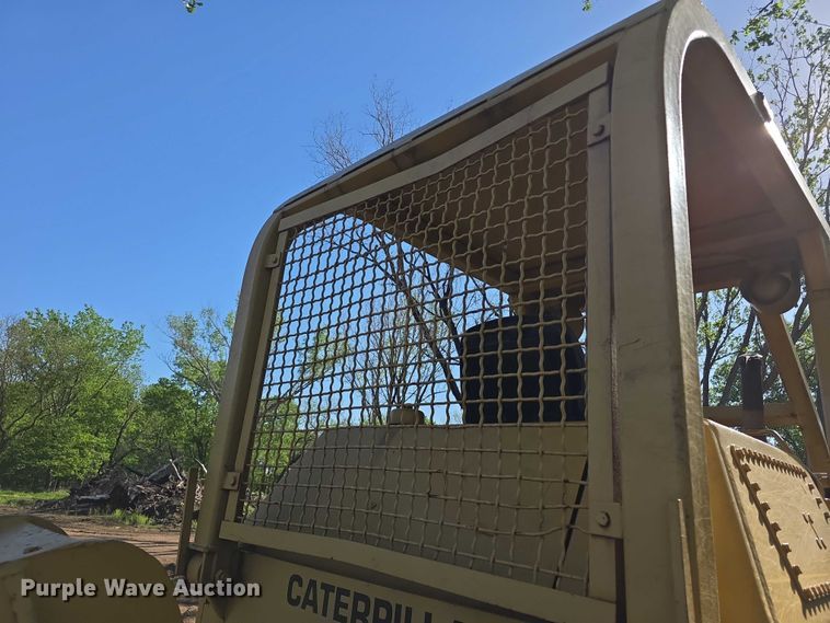 image for item FI0946 1972 Caterpillar 955L track loader