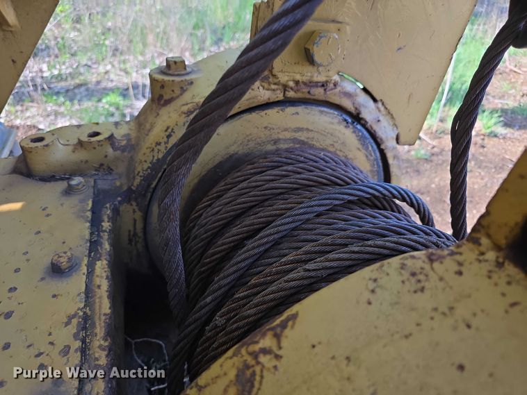 image for item FI0946 1972 Caterpillar 955L track loader