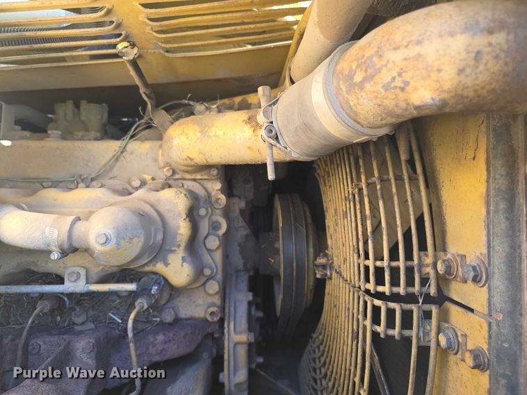 image for item FI0946 1972 Caterpillar 955L track loader