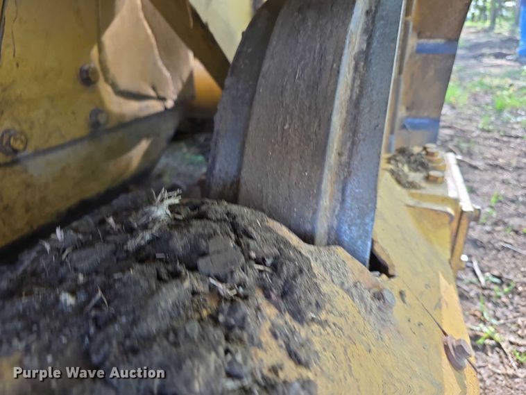 image for item FI0946 1972 Caterpillar 955L track loader