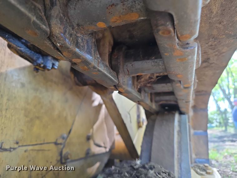 image for item FI0946 1972 Caterpillar 955L track loader