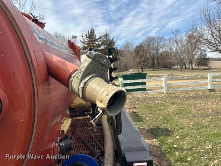 image for item FK0062 2010 Ditch Witch FX30 vacuum excavator