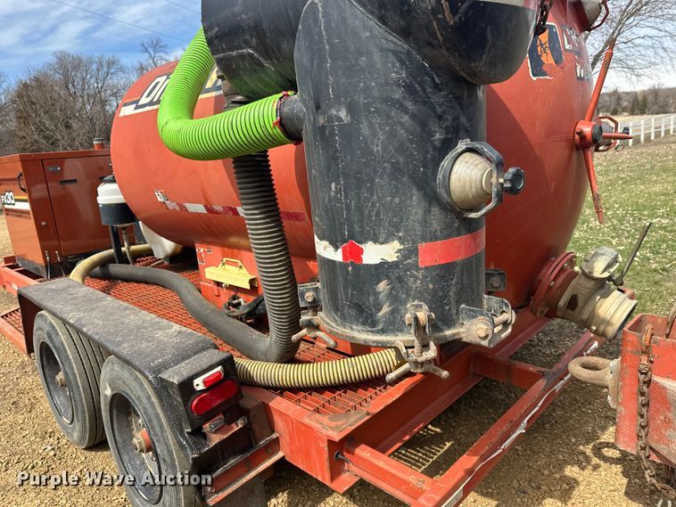 image for item FK0062 2010 Ditch Witch FX30 vacuum excavator