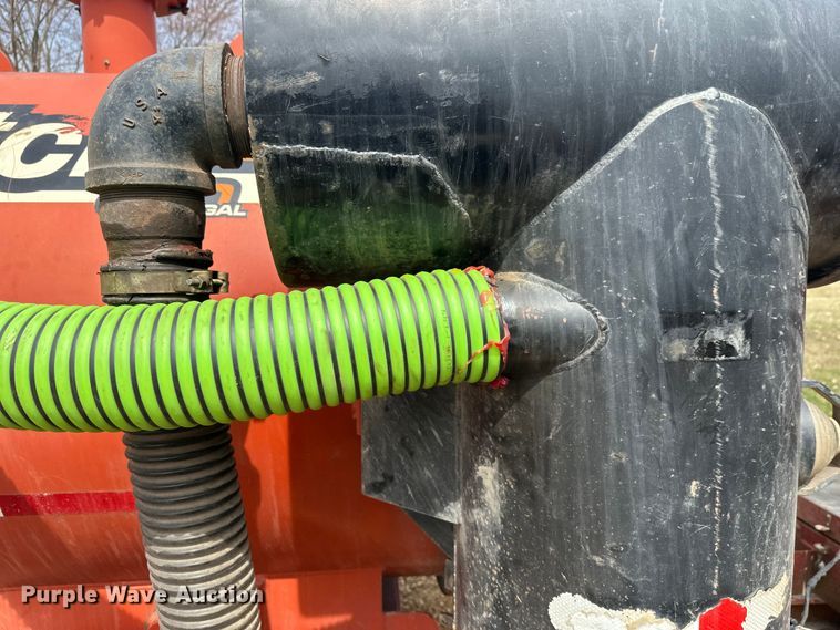 image for item FK0062 2010 Ditch Witch FX30 vacuum excavator