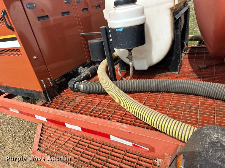 image for item FK0062 2010 Ditch Witch FX30 vacuum excavator