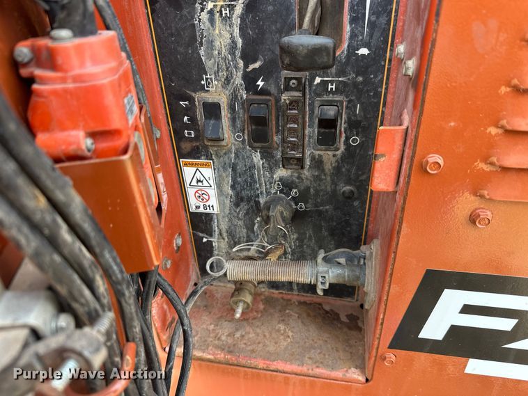 image for item FK0062 2010 Ditch Witch FX30 vacuum excavator