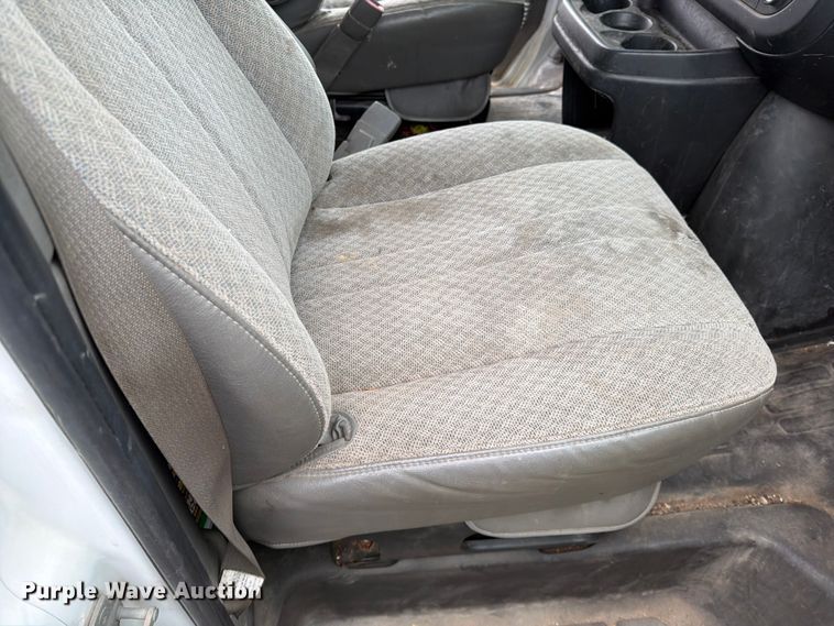 image for item FK0081 2009 Chevrolet Express box truck