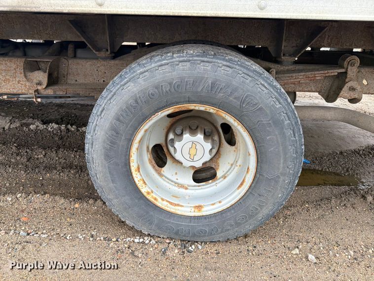 image for item FK0081 2009 Chevrolet Express box truck