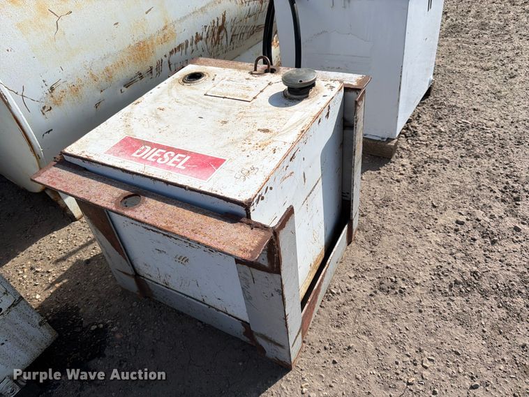 image for item FK0085 (5) fuel tanks