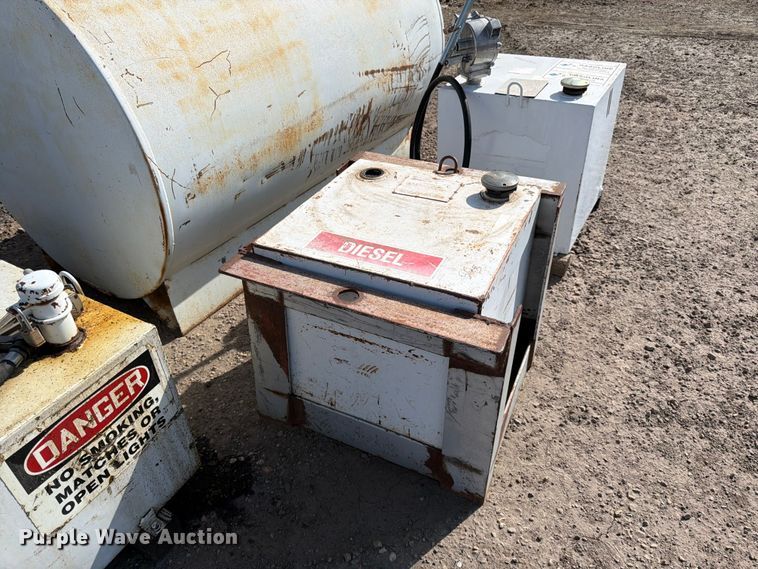 image for item FK0085 (5) fuel tanks