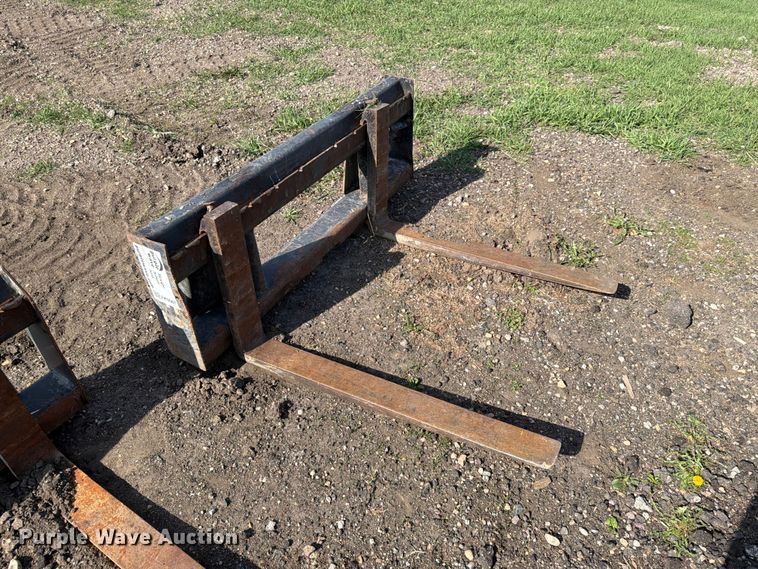 image for item FK0087 Skid steer forks