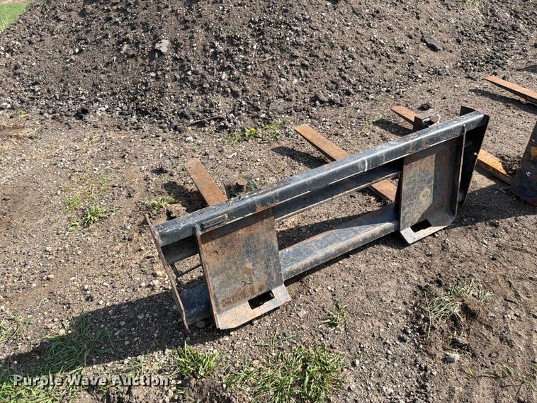 image for item FK0087 Skid steer forks