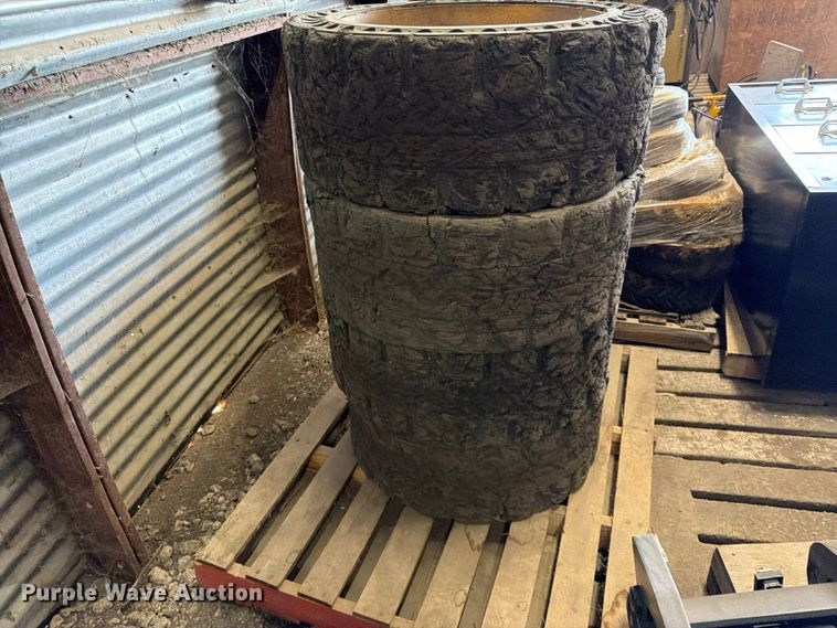 image for item FK0089 (10) tires and wheels